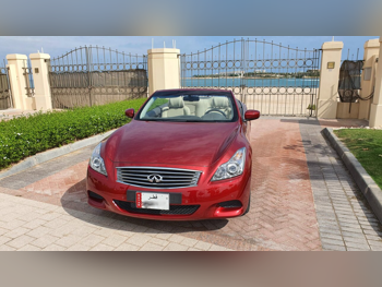 Infiniti  Q  60  2015  Automatic  70,700 Km  6 Cylinder  Rear Wheel Drive (RWD)  Convertible  Red