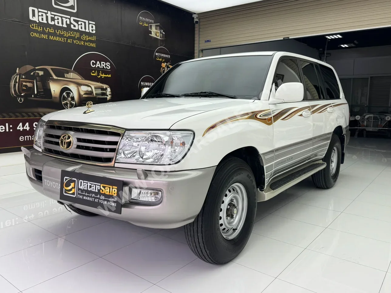 Toyota  Land Cruiser  VXR  2005  Automatic  450,000 Km  8 Cylinder  Four Wheel Drive (4WD)  SUV  White