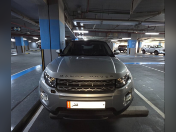 Land Rover  Evoque  2015  Automatic  166,500 Km  4 Cylinder  Four Wheel Drive (4WD)  SUV  Black and Gray