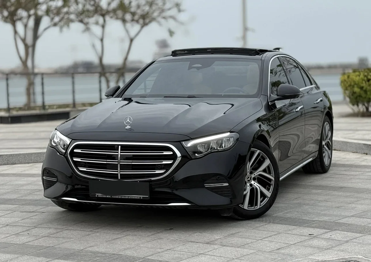 Mercedes-Benz  E-Class  200  2026  Automatic  4,990 Km  4 Cylinder  Rear Wheel Drive (RWD)  Sedan  Black  With Warranty