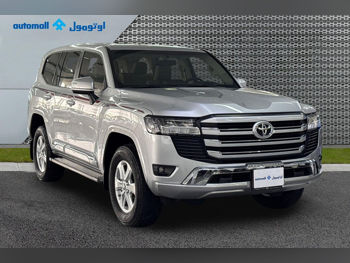 تويوتا  لاند كروزر  جي اكس ار  2025  اوتوماتيك  12,881 كم  6 سلندر  دفع رباعي  اس يو في  رمادي  تحت الضمان
