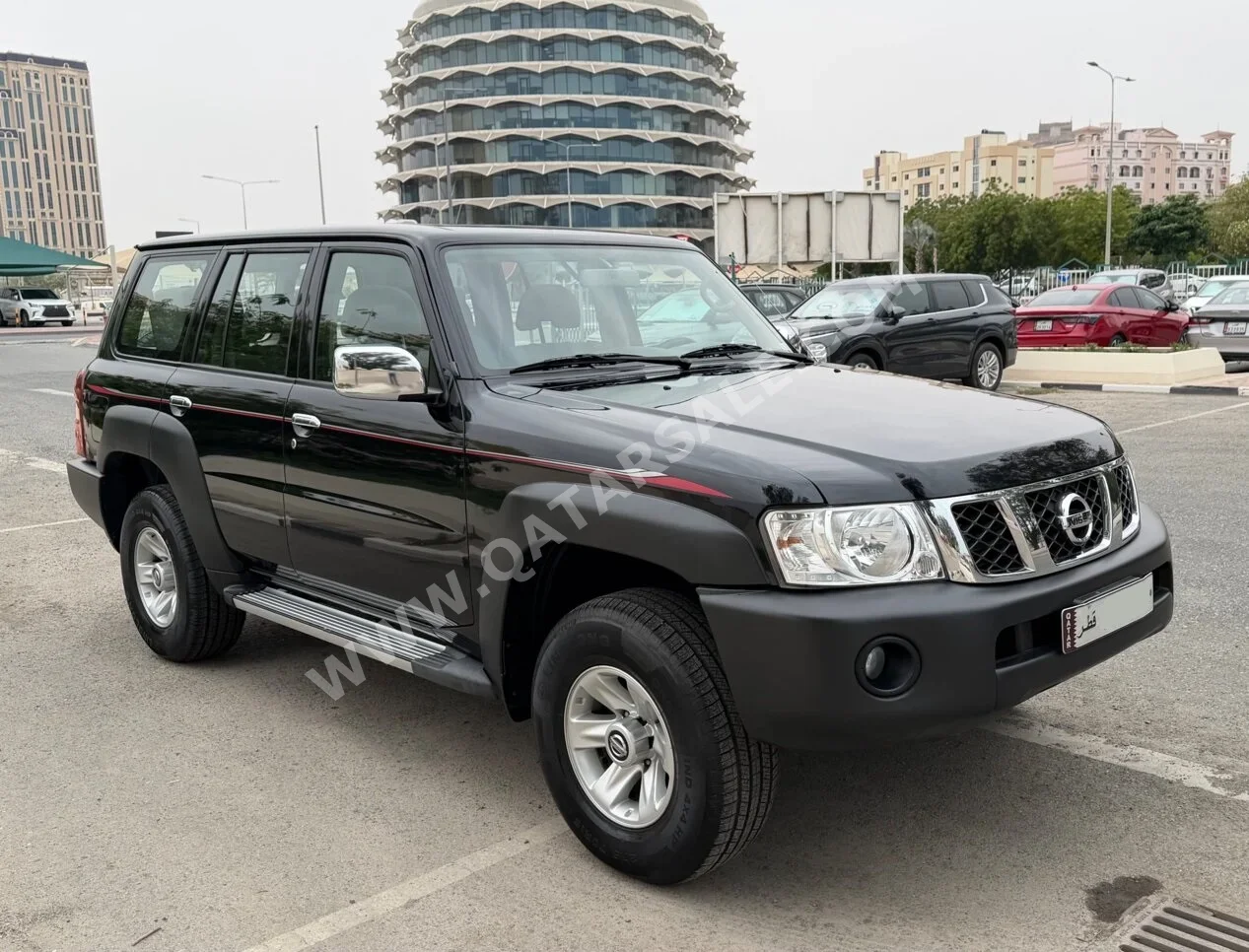 نيسان  باترول  جي ال  2023  عادي  84,000 كم  6 سلندر  دفع رباعي  اس يو في  أسود
