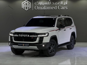 Toyota  Land Cruiser  GR Sport Twin Turbo  2026  Automatic  1,500 Km  6 Cylinder  Four Wheel Drive (4WD)  SUV  White  With Warranty