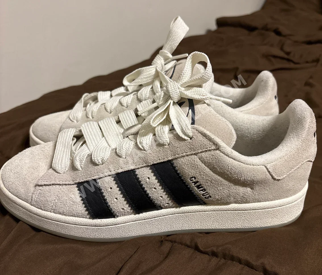 Shoes Adidas Beige Size 44 Germany Men