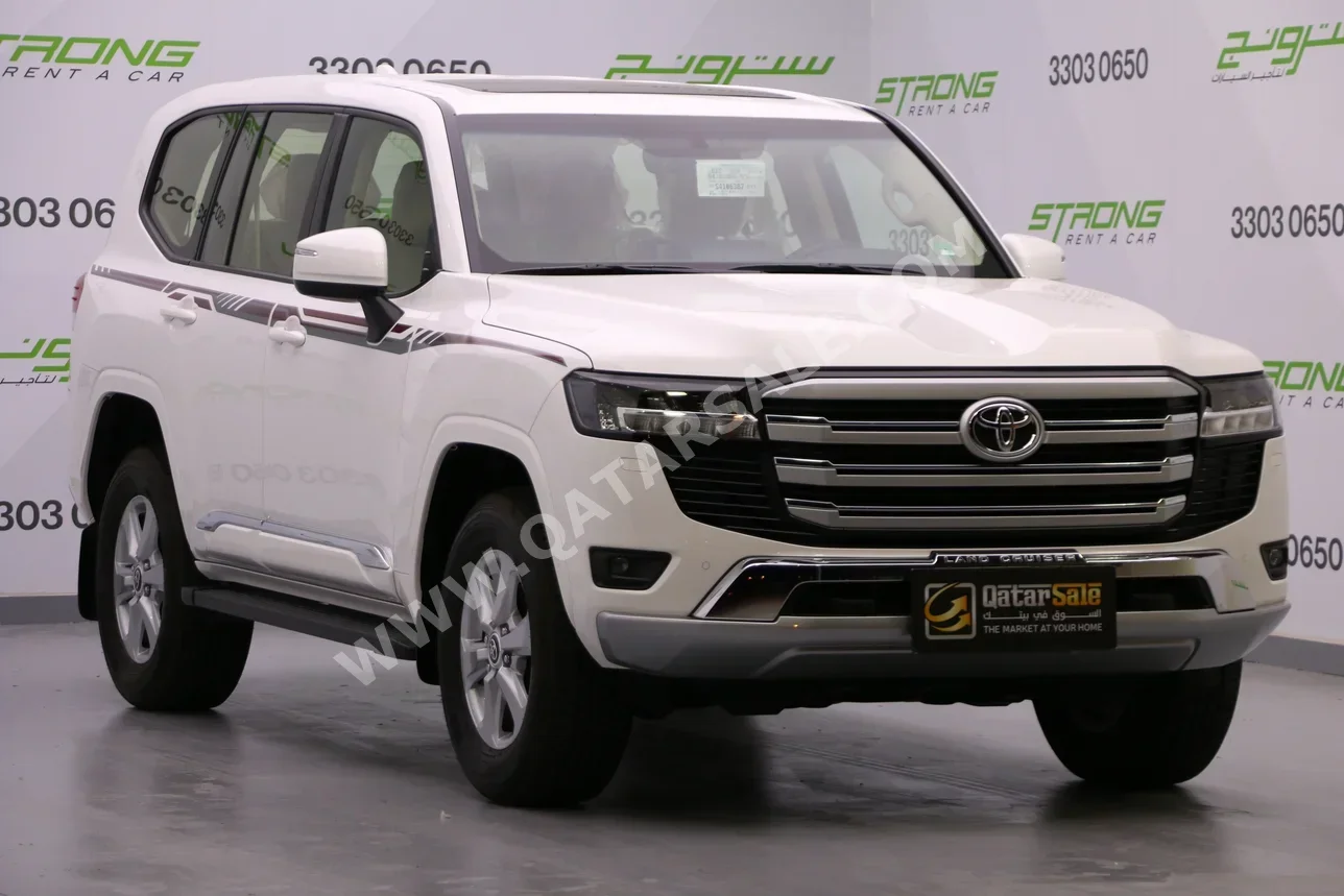 تويوتا  لاند كروزر  جي اكس ار  2025  اوتوماتيك  10,000 كم  6 سلندر  دفع رباعي  اس يو في  أبيض  تحت الضمان