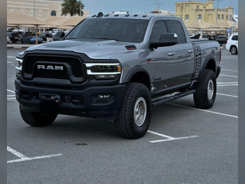 Dodge  Ram  Power Wagon  2020  Automatic  34,000 Km  8 Cylinder  Four Wheel Drive (4WD)  Pick Up  Gray