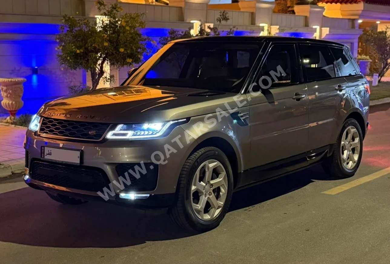 لاند روفر  رنج روفر  سبورت اتش اس اي  2018  اوتوماتيك  92,000 كم  6 سلندر  دفع رباعي  اس يو في  رمادي