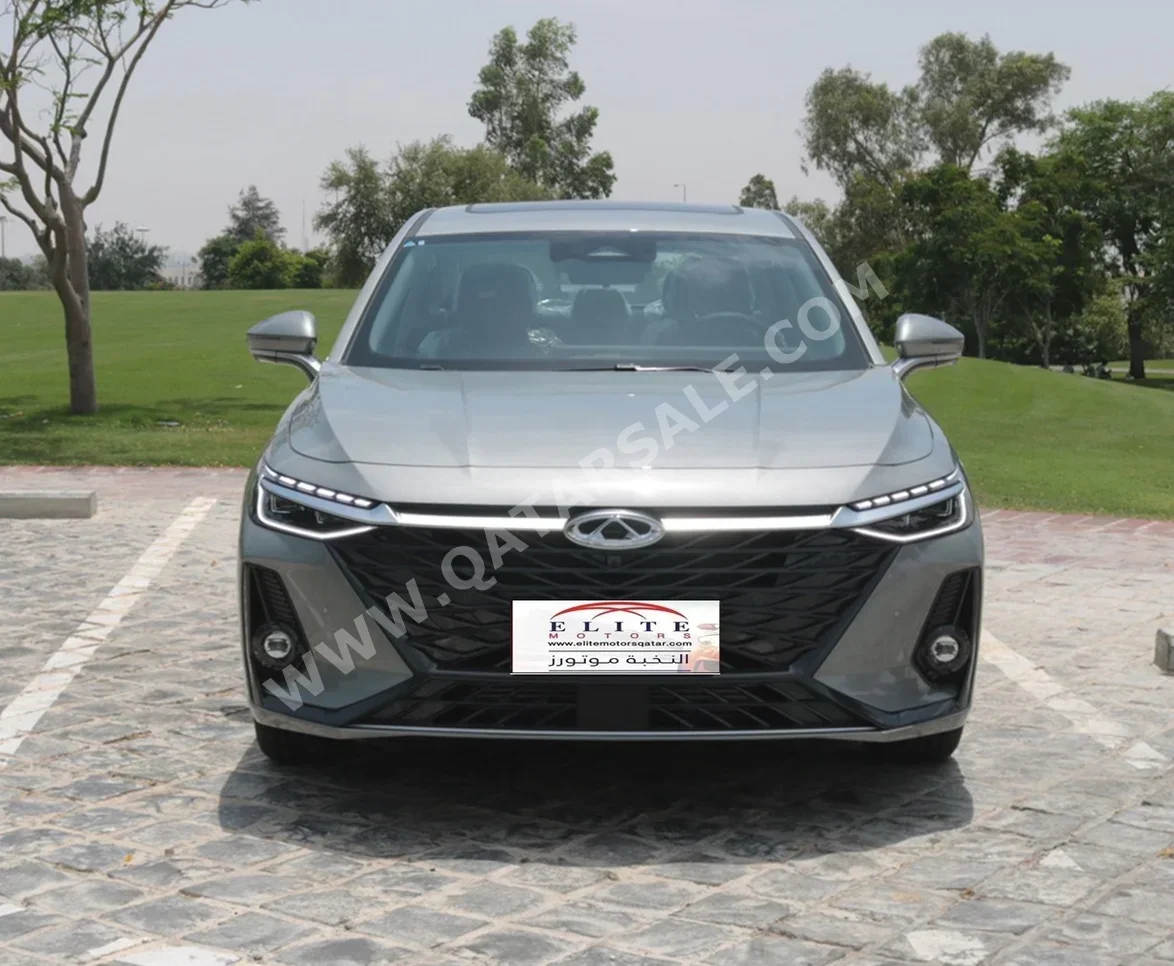 شيري اريزو 4 سلندر سيدان فضي 2024