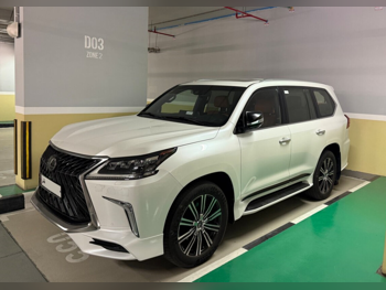 لكزس  ال اكس  570 اس  2019  اوتوماتيك  129,000 كم  8 سلندر  دفع رباعي  اس يو في  أبيض