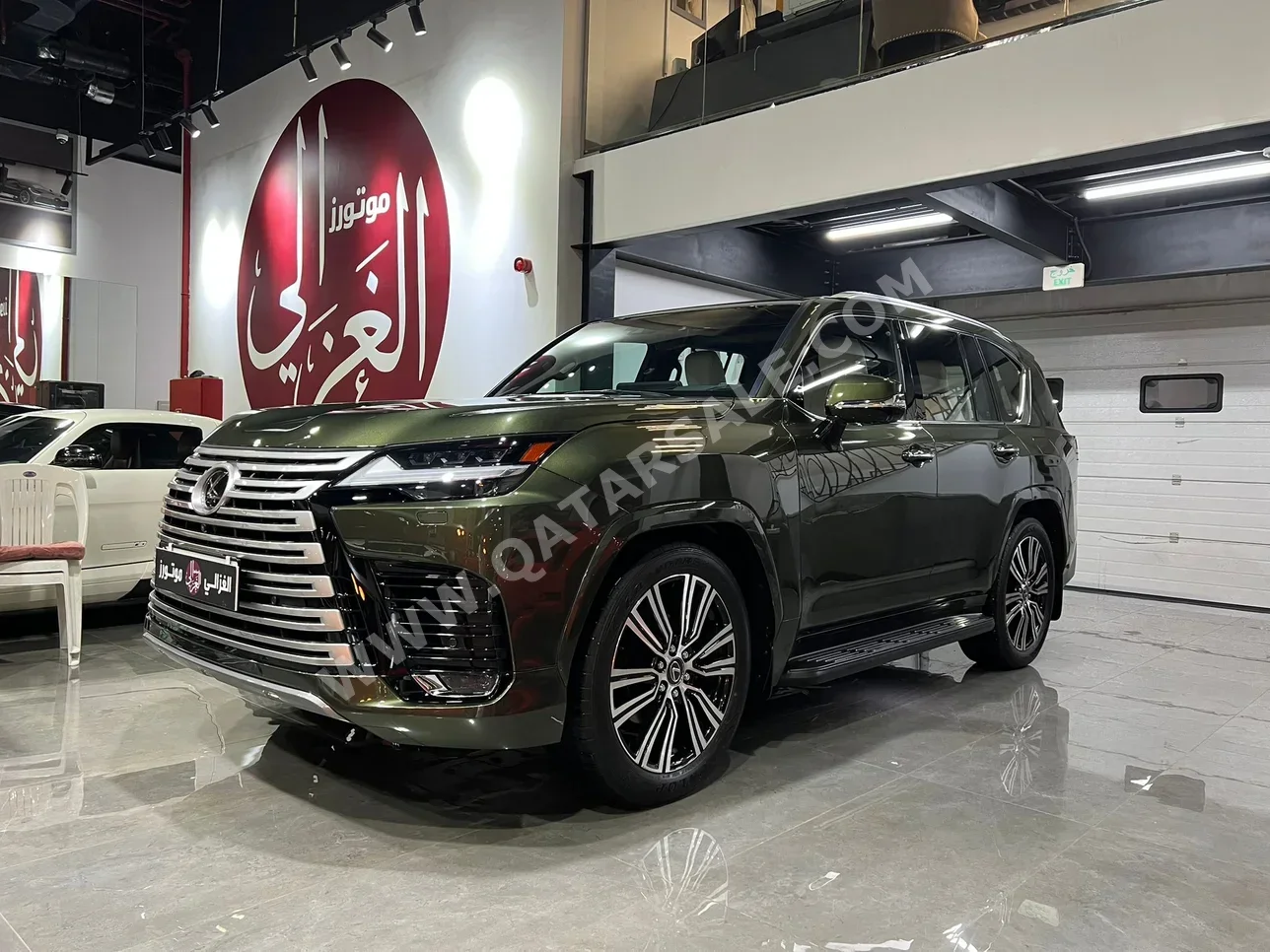 لكزس  ال اكس  600 لكجري  2024  اوتوماتيك  32,000 كم  6 سلندر  دفع رباعي  اس يو في  أخضر  تحت الضمان