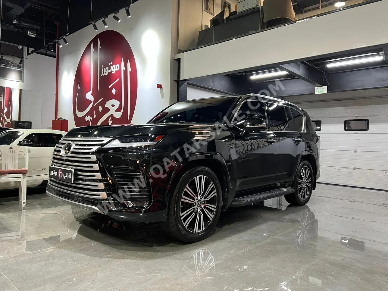 Lexus  LX  600 Luxury  2022  Automatic  91,000 Km  6 Cylinder  Four Wheel Drive (4WD)  SUV  Black