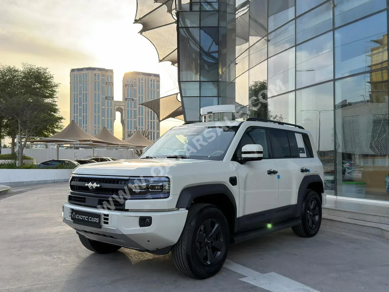 بي واي دي ليوبيرد 5 الترا بلس 2026 اوتوماتيك 0 كم 4 سلندر دفع رباعي اس يو في أبيض