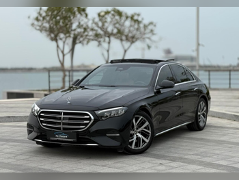 مرسيدس - بنز  اي - كلاس  200  2026  اوتوماتيك  4,990 كم  4 سلندر  دفع خلفي  سيدان  أسود  تحت الضمان