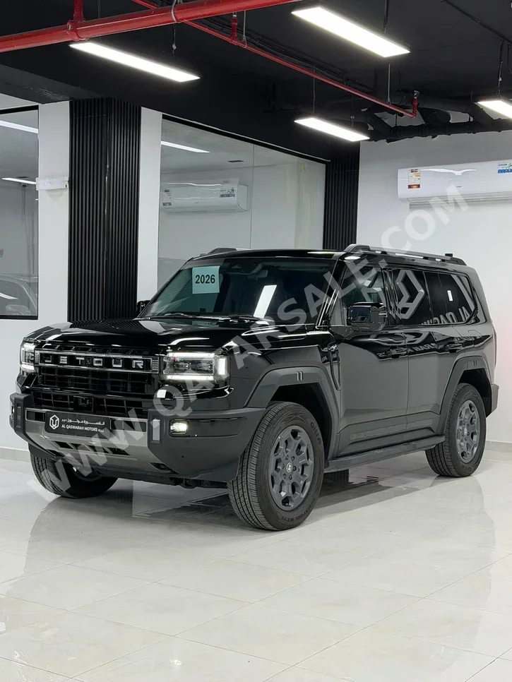 جيتور  جي 700  لاكجري  2026  اوتوماتيك  4,700 كم  4 سلندر  دفع رباعي  اس يو في  أسود  تحت الضمان