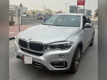 بي ام دبليو  الفئة - اكس  اكس 6  2015  اوتوماتيك  155,000 كم  8 سلندر  دفع رباعي  اس يو في  فضي