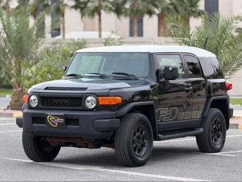 Toyota  FJ Cruiser  2012  Automatic  280,000 Km  6 Cylinder  Four Wheel Drive (4WD)  SUV  Black