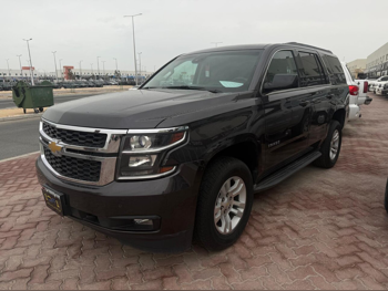 شفروليه  تاهو  إل إس  2015  اوتوماتيك  197,000 كم  8 سلندر  دفع خلفي  اس يو في  رمادي