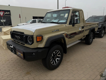 Toyota  Land Cruiser  LX  2026  Automatic  0 Km  6 Cylinder  Four Wheel Drive (4WD)  Pick Up  Beige  With Warranty