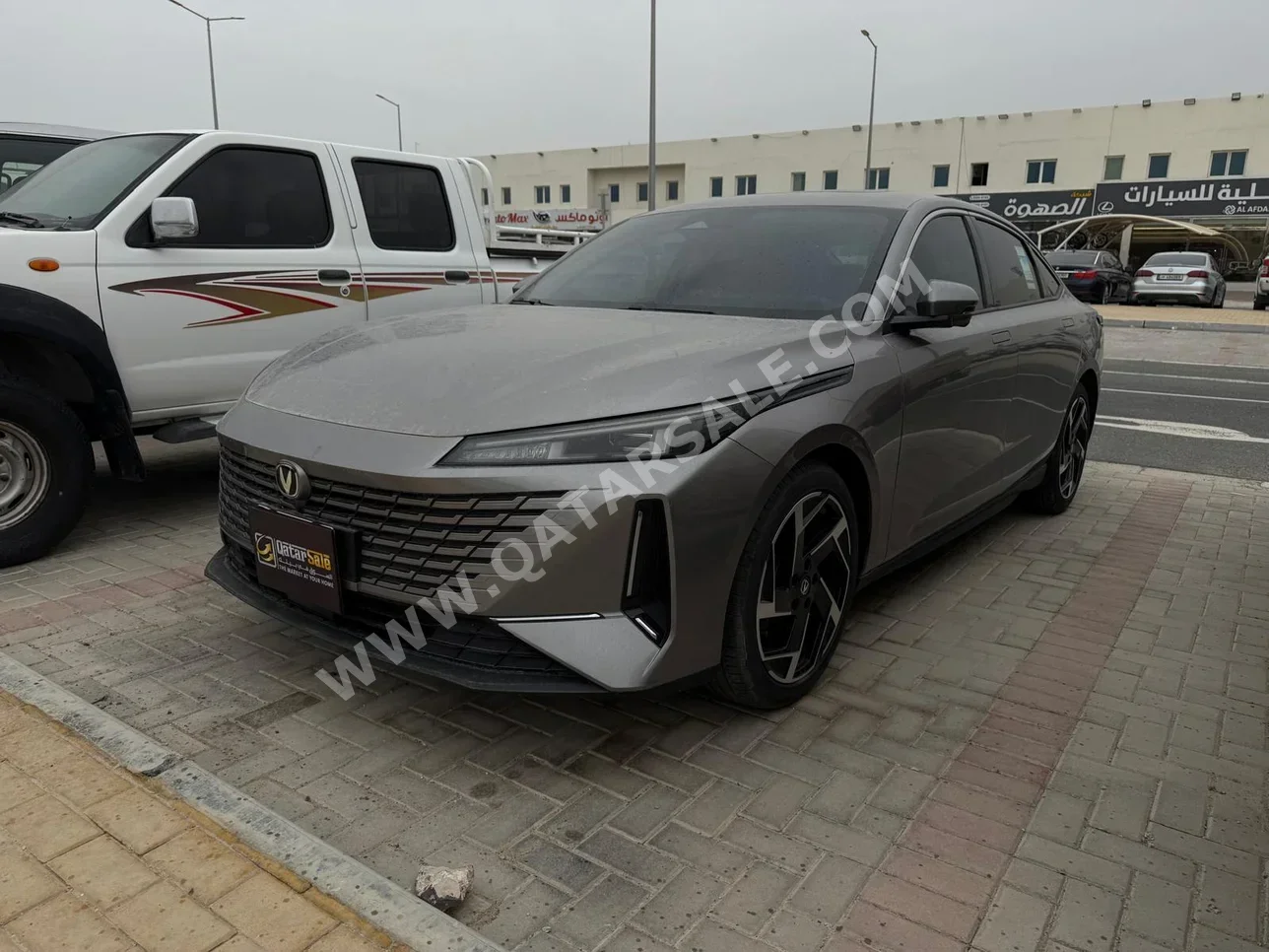 تشانجان ايادو بلس 2025 اوتوماتيك 11,600 كم 4 سلندر دفع خلفي سيدان رمادي تحت الضمان