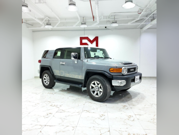 Toyota  FJ Cruiser  TRD  2020  Automatic  93,000 Km  6 Cylinder  Four Wheel Drive (4WD)  SUV  Gray