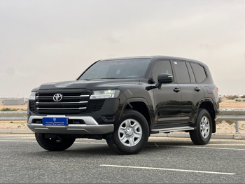 تويوتا  لاند كروزر  جي اكس  2024  اوتوماتيك  75,000 كم  6 سلندر  دفع رباعي  اس يو في  أبيض  تحت الضمان