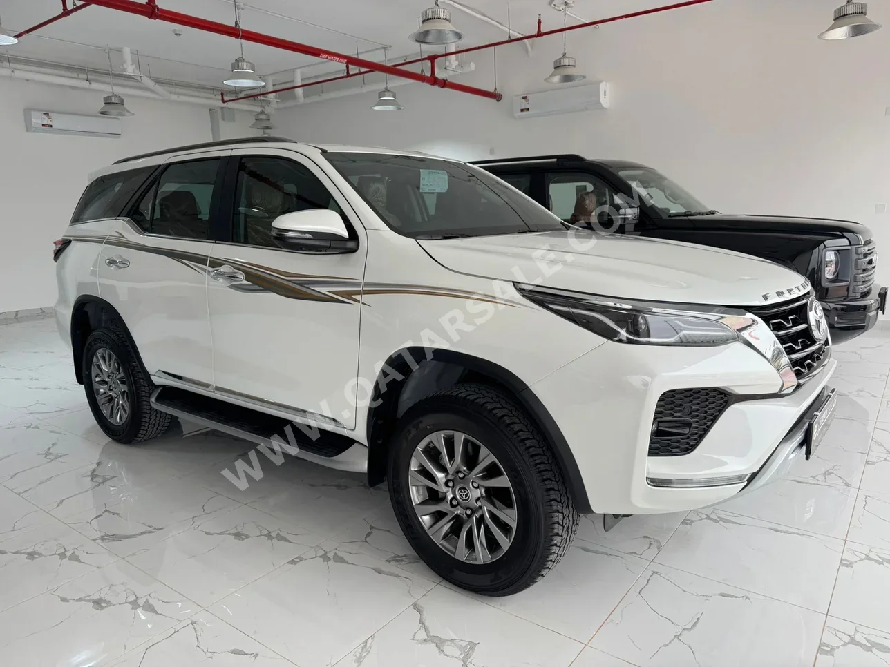تويوتا فورشنر اس ار 5 2026 اوتوماتيك 0 كم 6 سلندر دفع رباعي اس يو في أبيض تحت الضمان