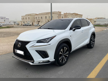 لكزس  ان اكس  300 اف سبورت  2018  اوتوماتيك  69,000 كم  6 سلندر  دفع رباعي  اس يو في  أبيض