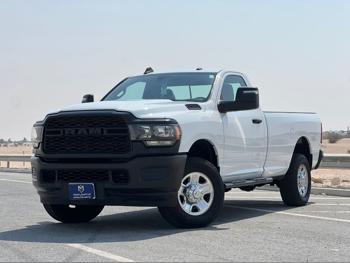 دودج  رام  2023  اوتوماتيك  42,000 كم  8 سلندر  دفع رباعي  بيكب  أبيض  تحت الضمان