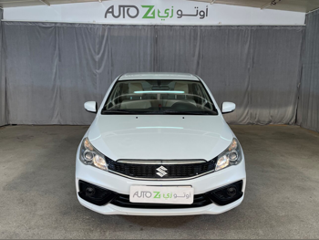 Suzuki  Ciaz  2022  Automatic  122,700 Km  4 Cylinder  Front Wheel Drive (FWD)  Sedan  White