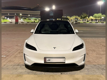 Tesla  Model 3  Performance  2024  Automatic  54,800 Km  0 Cylinder  All Wheel Drive (AWD)  Sedan  White  With Warranty