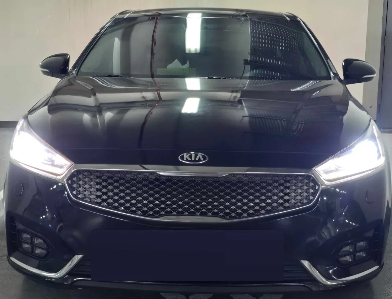 كيا كادينزا 2017 اوتوماتيك 172,500 كم 6 سلندر سحب امامي سيدان أسود