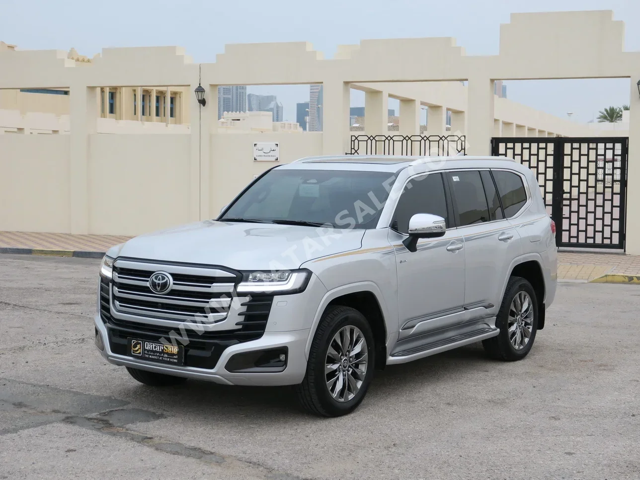 تويوتا  لاند كروزر  في اكس ار توين توربو  2026  اوتوماتيك  3,000 كم  6 سلندر  دفع رباعي  اس يو في  فضي  تحت الضمان