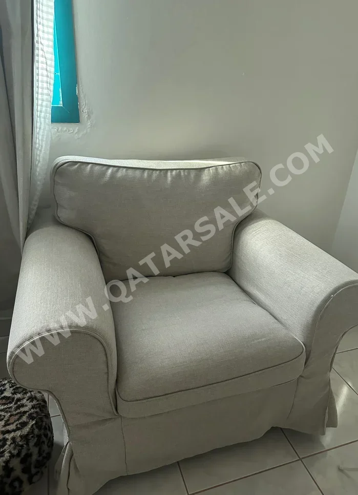 الأرائك والكنب والكراسي ايكيا  كرسي  - اللون البيج