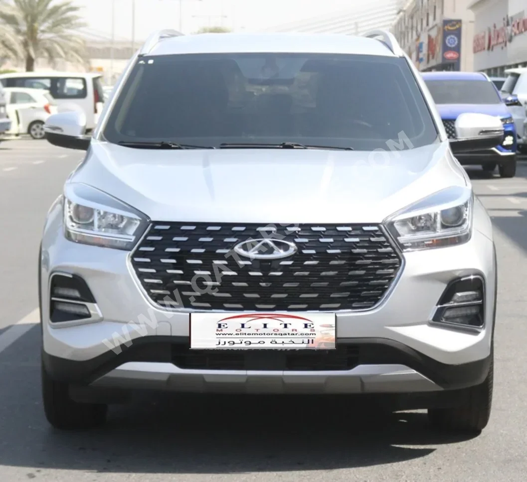 شيري تيجو 4 برو 4 سلندر إس يو في 2 في 4 فضي 2024