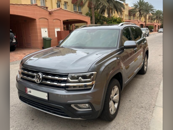 فوكس واغن  تيراماونت  كومفورت لاين  2019  اوتوماتيك  120,000 كم  6 سلندر  دفع كلي مستمر  اس يو في  رمادي