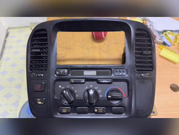 قطع غيار السيارات - تويوتا  لاند كروزر  - القطع الداخلية للسيارة  - اليابان