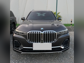 بي ام دبليو  الفئة - اكس  اكس7 40 اي  2022  اوتوماتيك  190,000 كم  6 سلندر  دفع رباعي  اس يو في  رمادي غامق  تحت الضمان