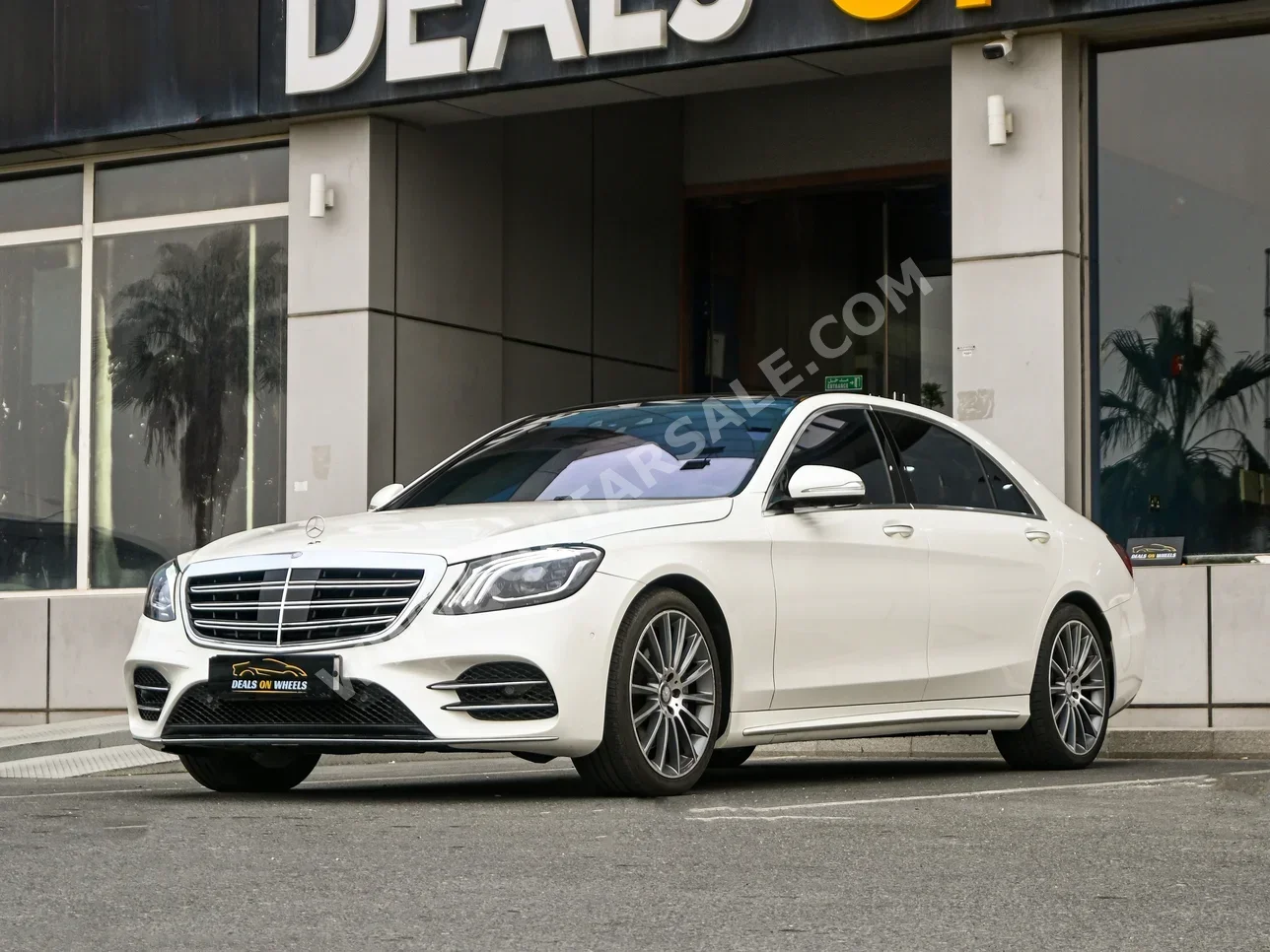 Mercedes-Benz  S-Class  500 AMG  2016  Automatic  111,000 Km  8 Cylinder  Rear Wheel Drive (RWD)  Sedan  White