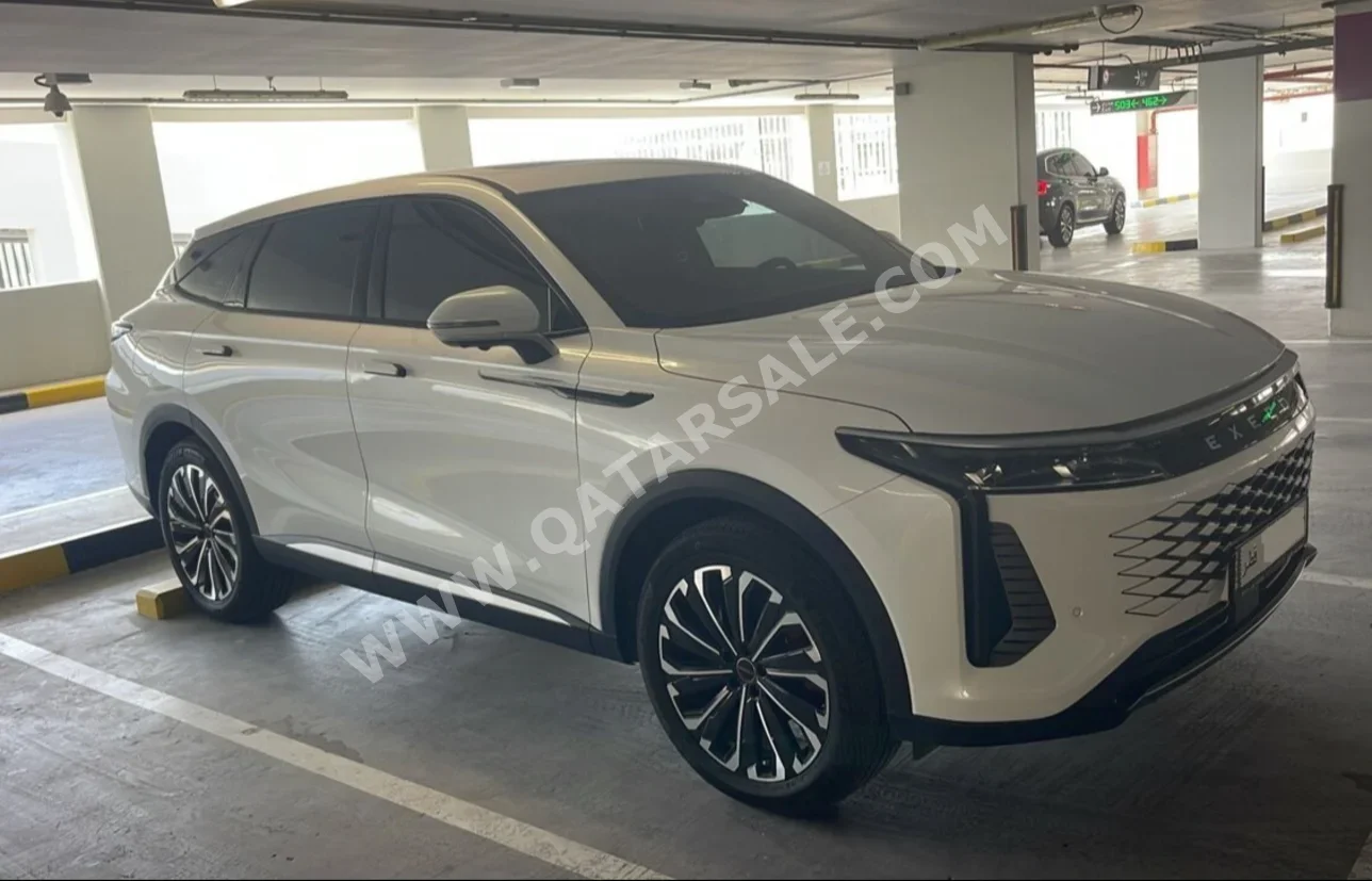 إكسيد ار اكس 400 تي فلاج شيب 2024 اوتوماتيك 27,000 كم 4 سلندر دفع رباعي اس يو في أبيض تحت الضمان