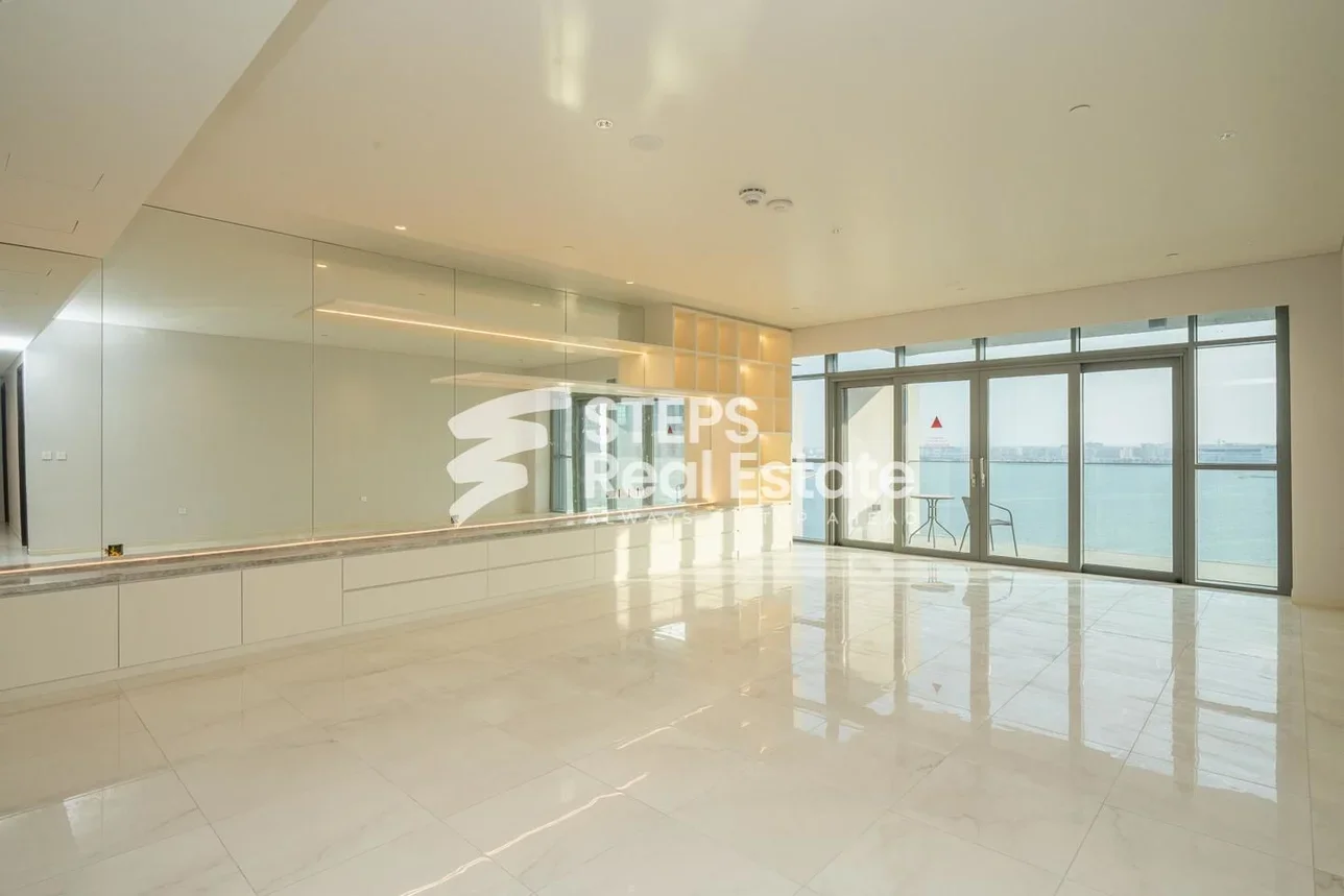 2 Bedrooms Apartment For Sale in Lusail - Waterfront Residential Semi Furnished