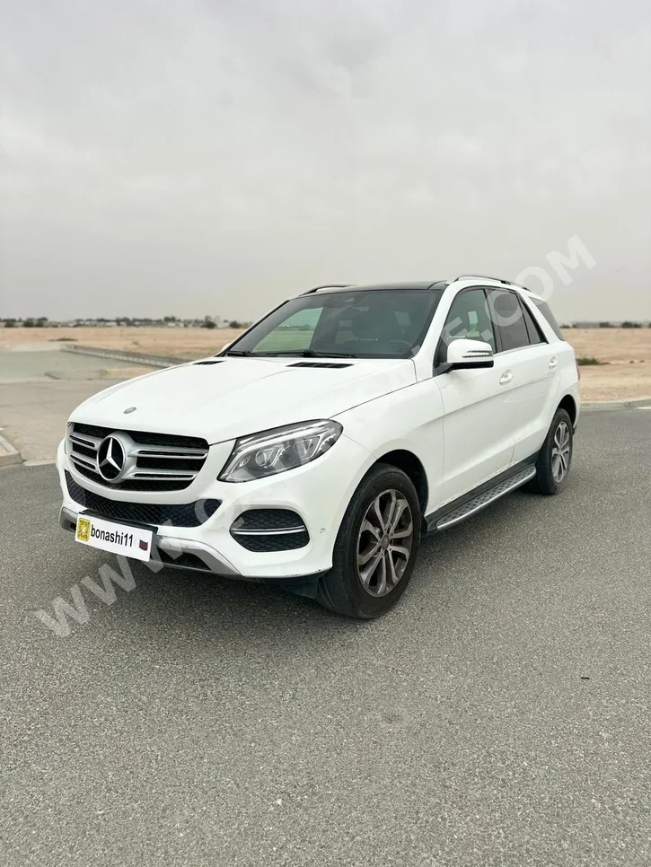 Mercedes-Benz  GLE  400  2016  Automatic  217,000 Km  6 Cylinder  Four Wheel Drive (4WD)  SUV  Pearl