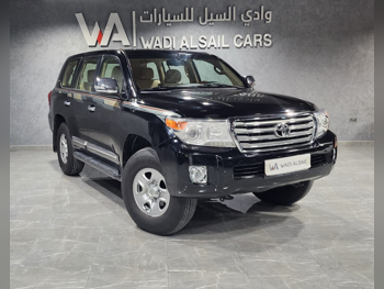 تويوتا  لاند كروزر  جي اكس ار  2015  اوتوماتيك  287,000 كم  8 سلندر  دفع رباعي  اس يو في  أسود