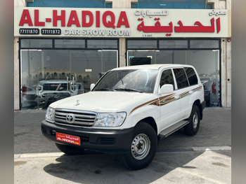 تويوتا  لاند كروزر  جي اكس  2006  عادي  139,000 كم  6 سلندر  دفع رباعي  اس يو في  أبيض