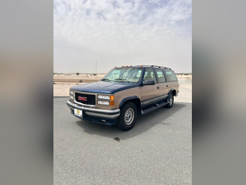 جي ام سي  سوبربان  1995  اوتوماتيك  175,911 كم  8 سلندر  دفع خلفي  اس يو في  أزرق وبيج