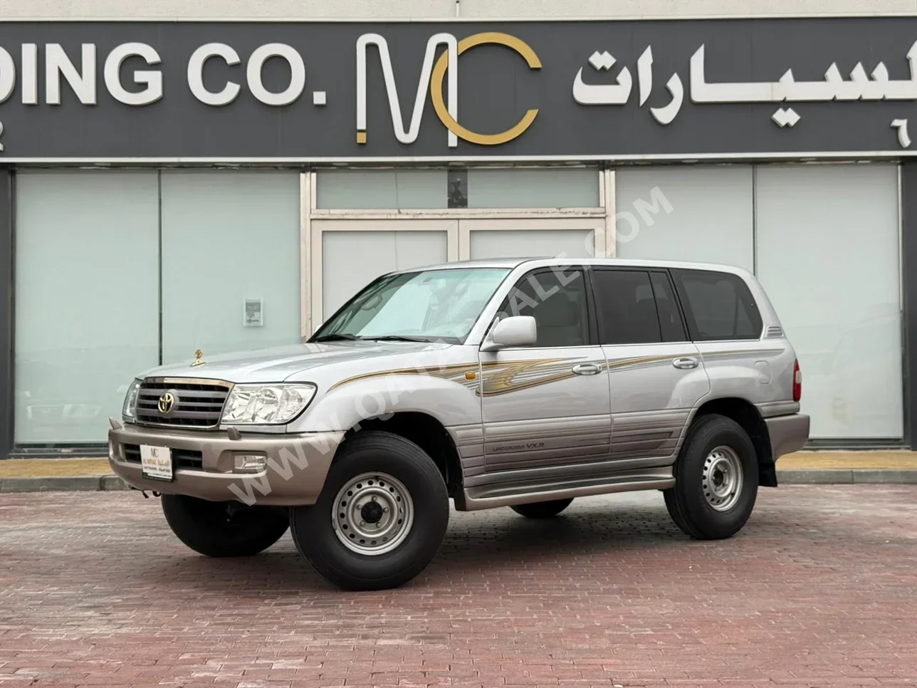 تويوتا لاند كروزر في اكس ار 2007 اوتوماتيك 428,000 كم 8 سلندر دفع رباعي اس يو في فضي