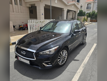 Infiniti  Q  50  2018  Automatic  62,000 Km  4 Cylinder  Front Wheel Drive (FWD)  Sedan  Black