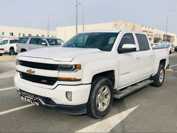 شفروليه  سلفرادو  ال تي تريل بوس زد 71  2018  اوتوماتيك  171,000 كم  8 سلندر  دفع رباعي  بيكب  أبيض