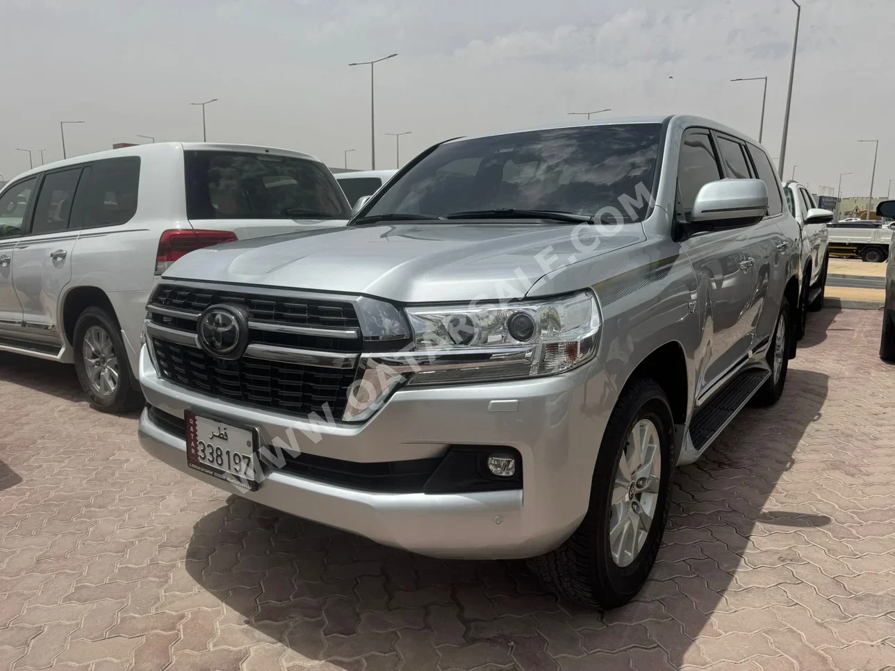 Toyota  Land Cruiser  VXR  2021  Automatic  168,000 Km  8 Cylinder  Four Wheel Drive (4WD)  SUV  Silver
