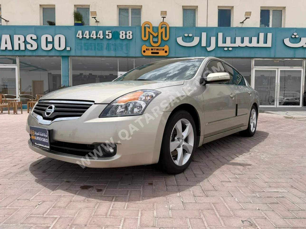 Nissan  Altima  3.5 SE  2009  Automatic  79,000 Km  6 Cylinder  Rear Wheel Drive (RWD)  Sedan  Gold