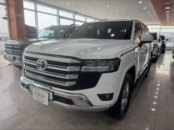 تويوتا  لاند كروزر  جي اكس ار توين توربو  2024  اوتوماتيك  39,000 كم  6 سلندر  دفع رباعي  اس يو في  أبيض  تحت الضمان